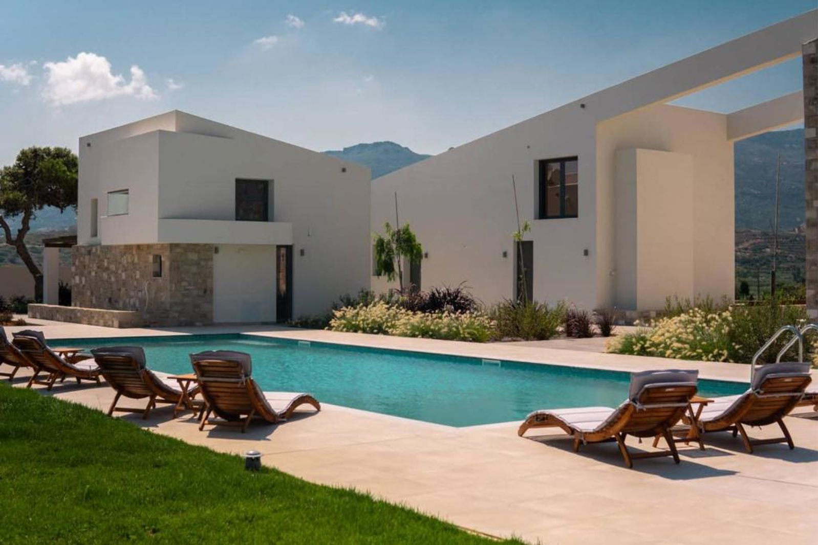 Itida Suites