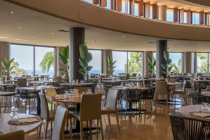 Circle restaurant