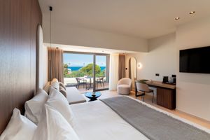 Woonvoorbeeld 3-persoonskamer deluxe zeezijzicht 