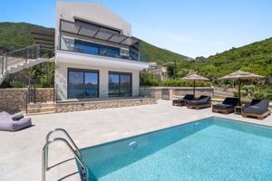 Woonvoorbeeld 5-kamervilla Deluxe met privezwembad