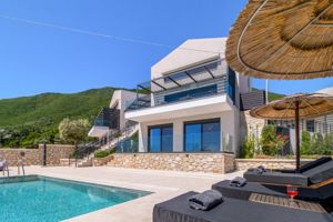 Woonvoorbeeld 5-kamervilla Deluxe met privezwembad