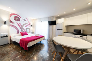 San Jaime Center Suites