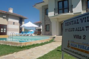 Woonvoorbeeld 4-kamervilla met prive zwembad