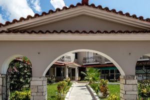 Hotel Perkes Complex