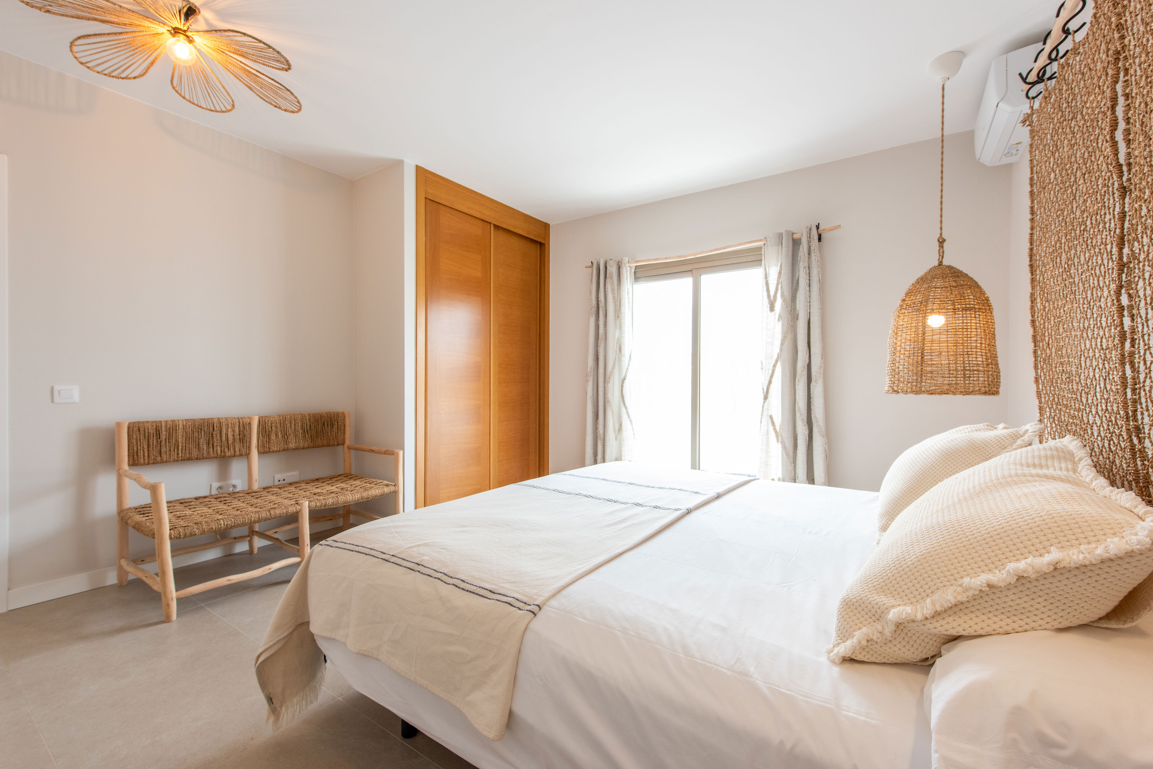 Ereza Villas White Homes