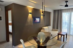 Woonvoorbeeld 2-kamer Villa Zwembadzicht