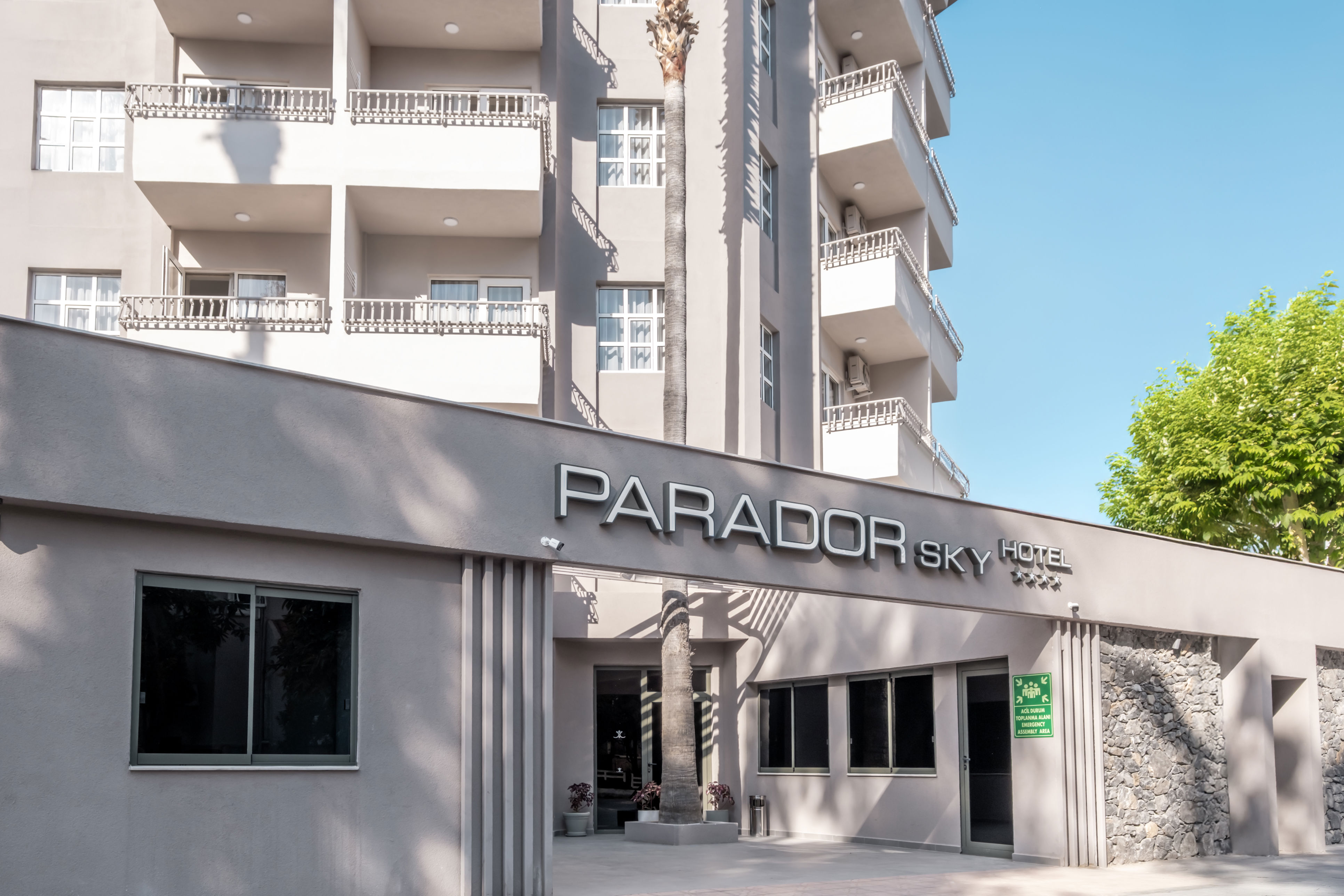 Parador Sky Otel