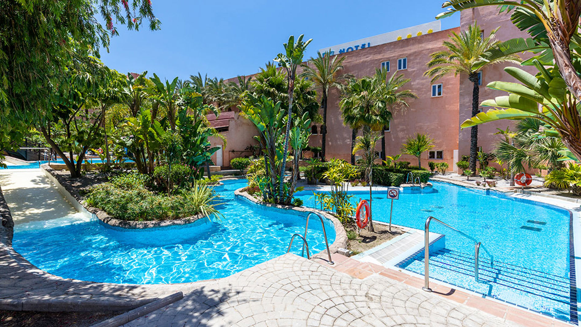 Playacálida Hotel