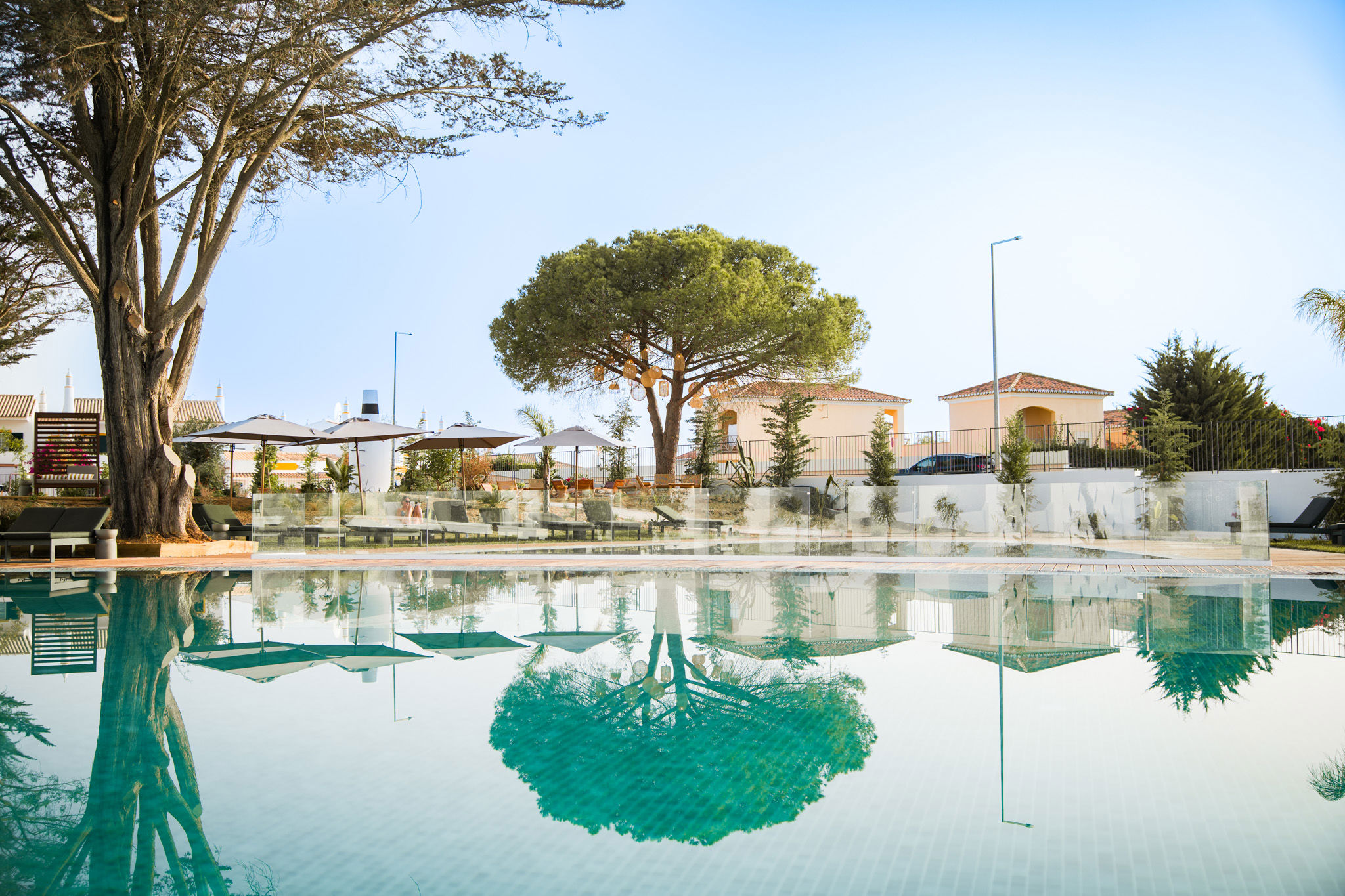 Castelo Suites Hotel