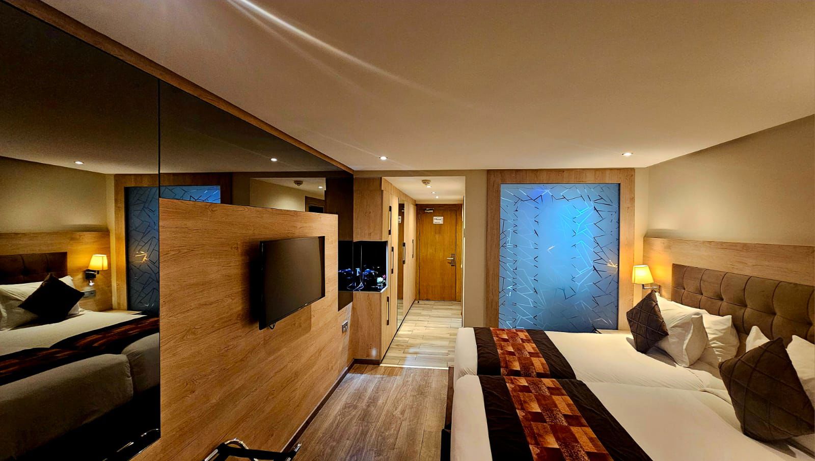 Anezi Tower Hotel