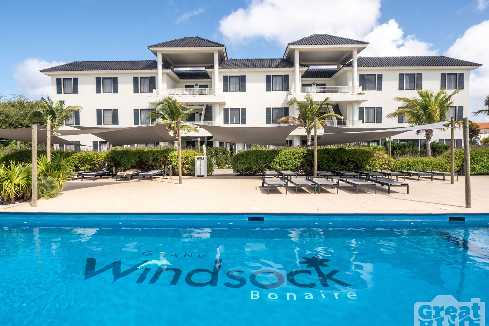 Grand Windsock Dive & Beach Villas
