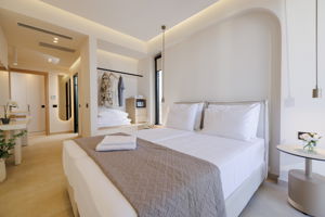 Sokratis LocoLux Villas & Suites