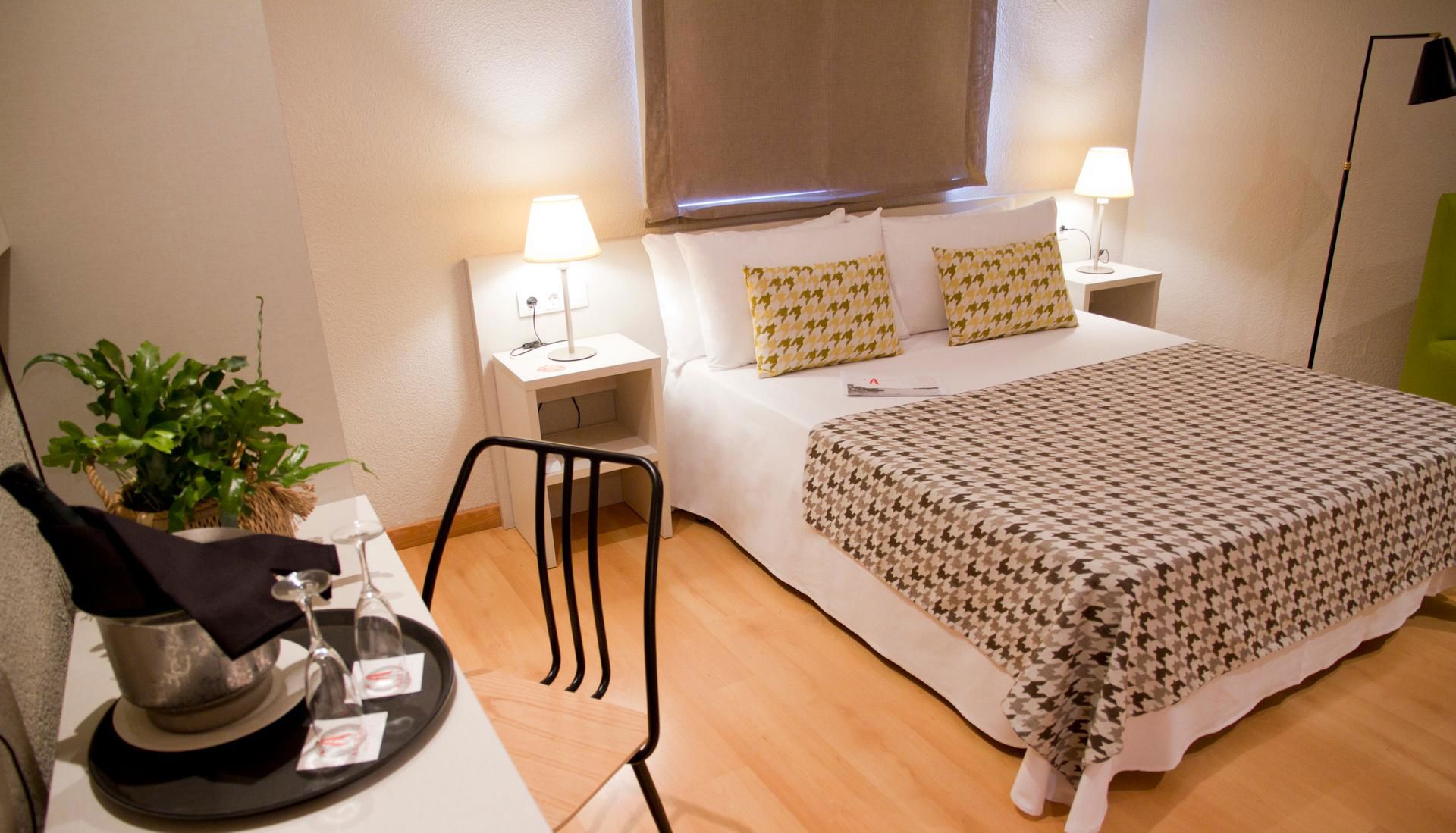 Alegria Plaza Paris Hotel