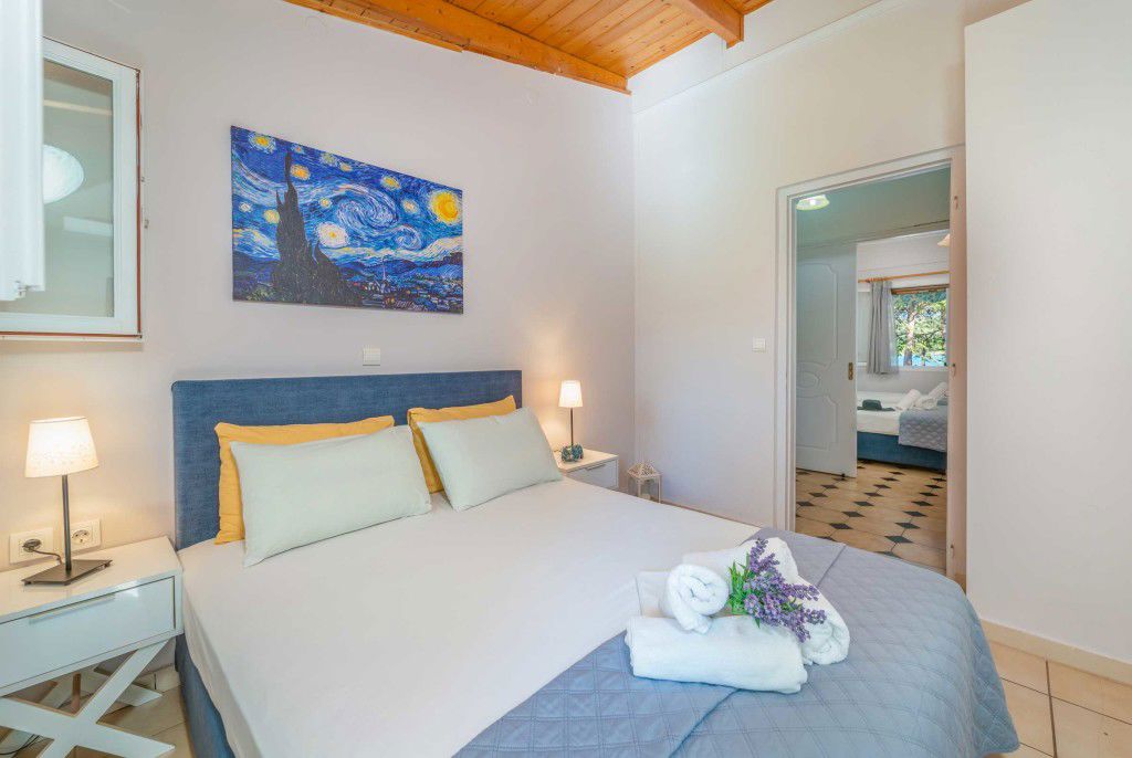 Flisvos Seaside Apartment