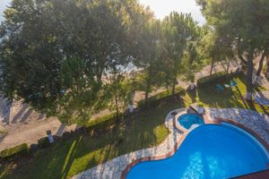 Flisvos Seaside Apartment