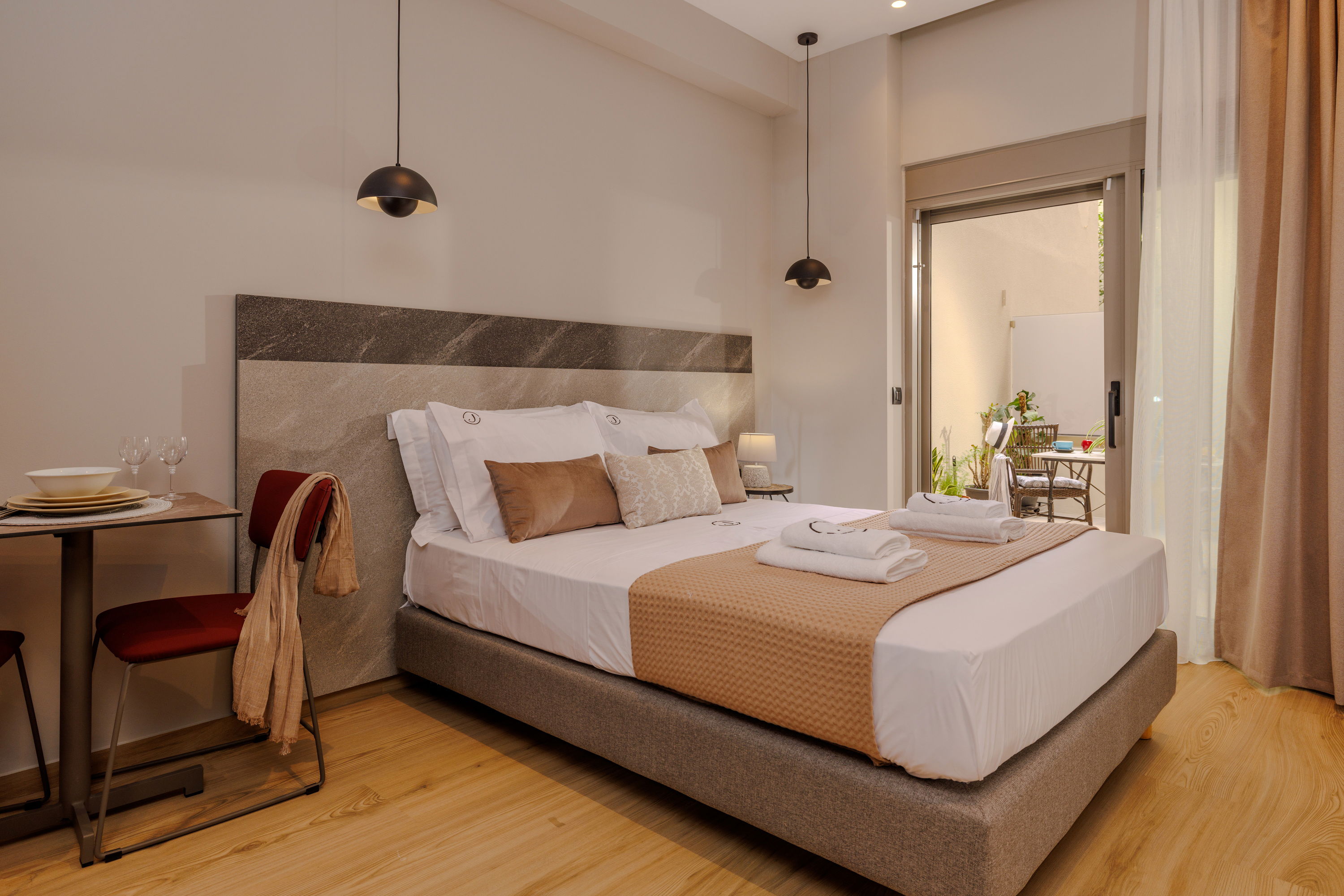 Jolly Suites