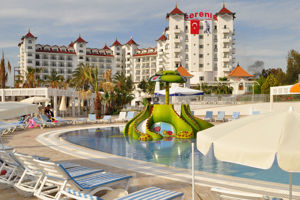 Serenis Hotel