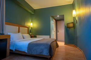 Fly & Go Olympic Hotel