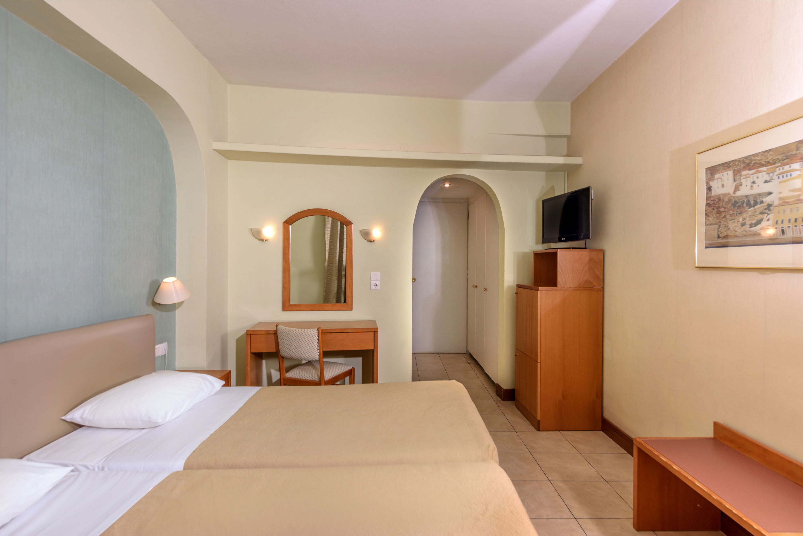 Fly & Go El Greco Heraklion City