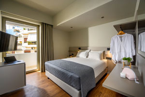 Fly & Go Marin Hotel