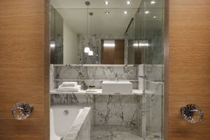 Woonvoorbeeld Junior Suite met zwembadzicht