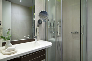 Woonvoorbeeld deluxekamer met stadszicht