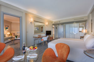 Woonvoorbeeld familiekamer superior zeezicht