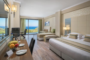 Woonvoorbeeld junior suite deluxe zeezicht