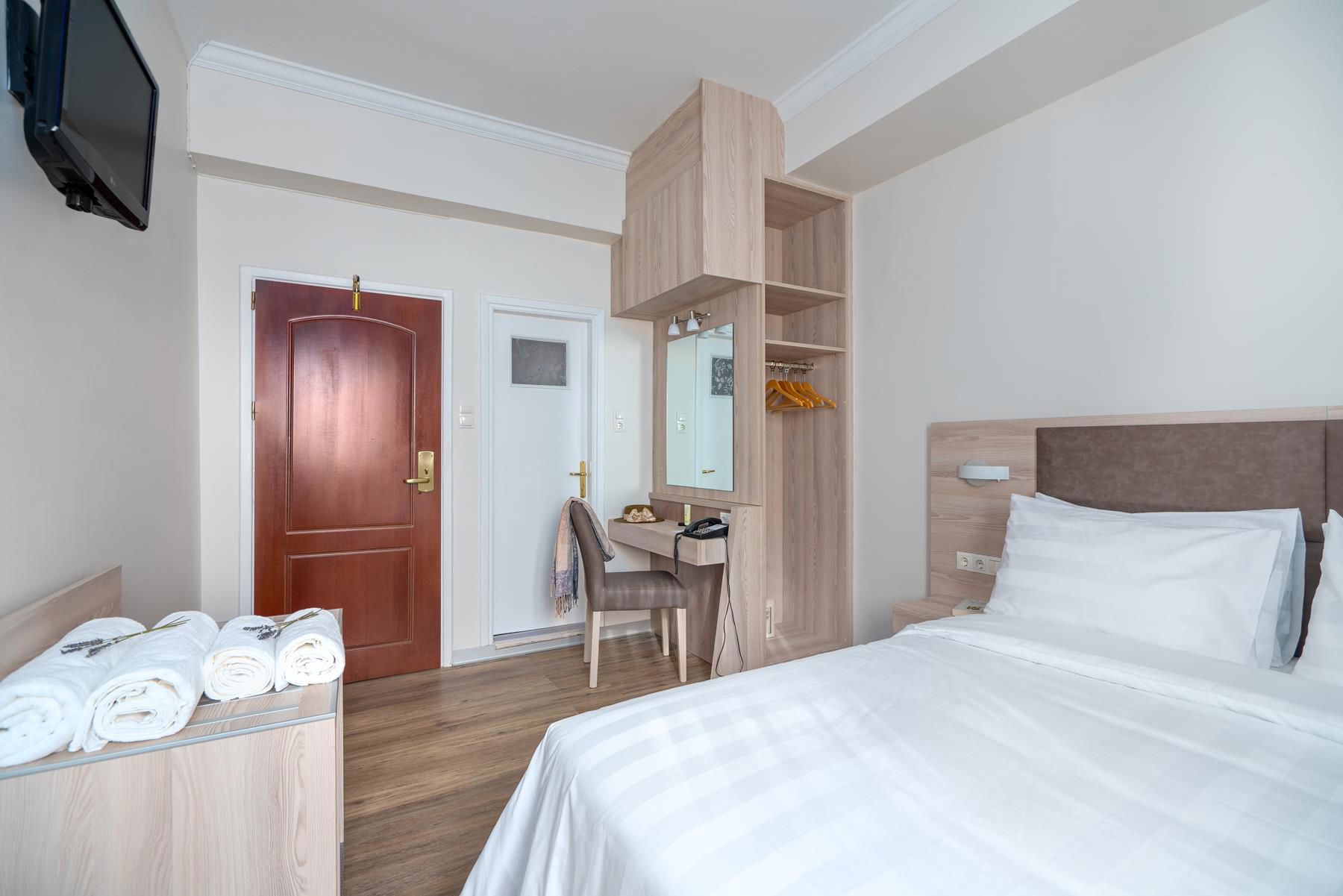 Attalos Hotel Athens