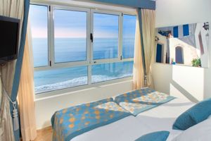 Woonvoorbeeld standaardkamer zeezicht