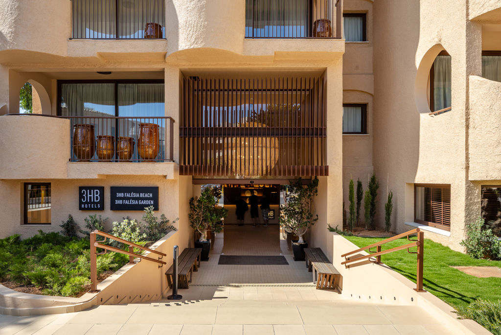 3HB Falesia Beach