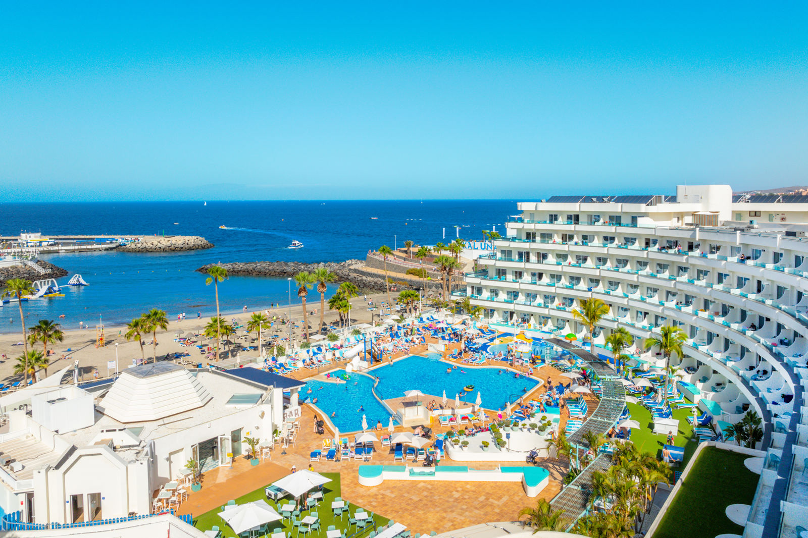 Hovima La Pinta Beachfront Family Hotel