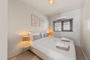 Woonvoorbeeld 3-kamerappartement Type 1, zwembadzicht