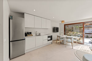 Woonvoorbeeld 3-kamerappartement Type 1, zwembadzicht