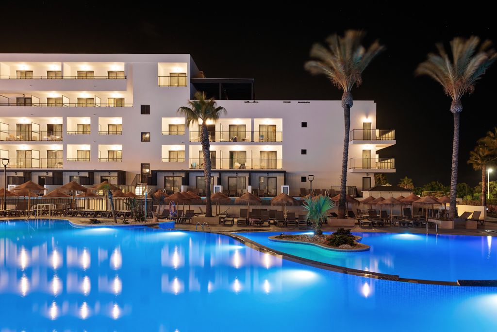 Best Oasis Tropical
