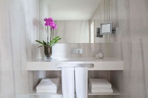 Woonvoorbeeld Deluxe kamer en Deluxe kamer met stadszicht