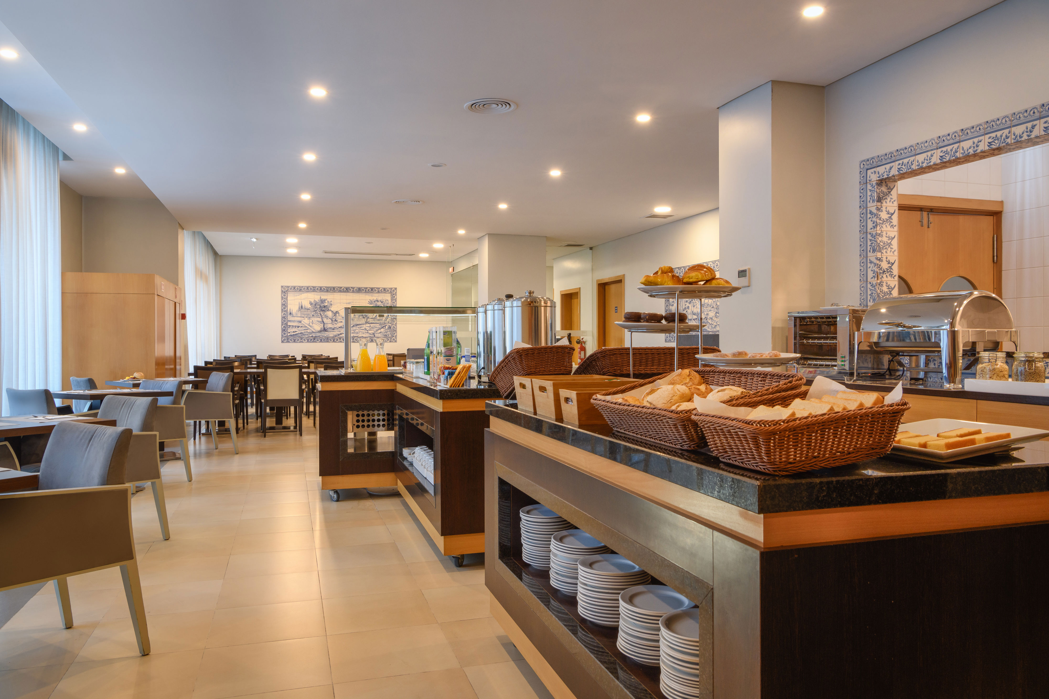 Tryp by Wyndham Porto Centro Hotel