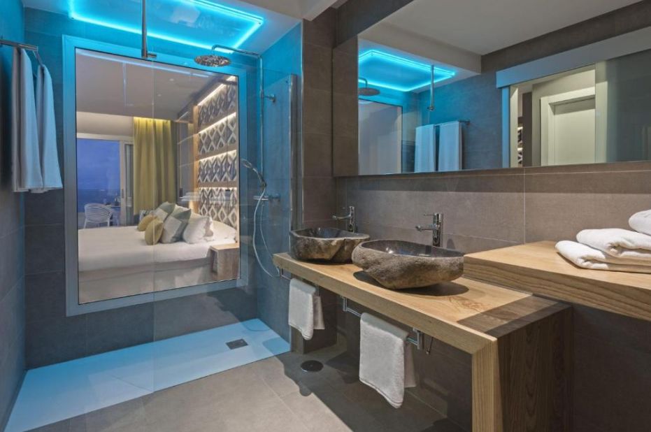 Atlantic Mirage Suites & Spa