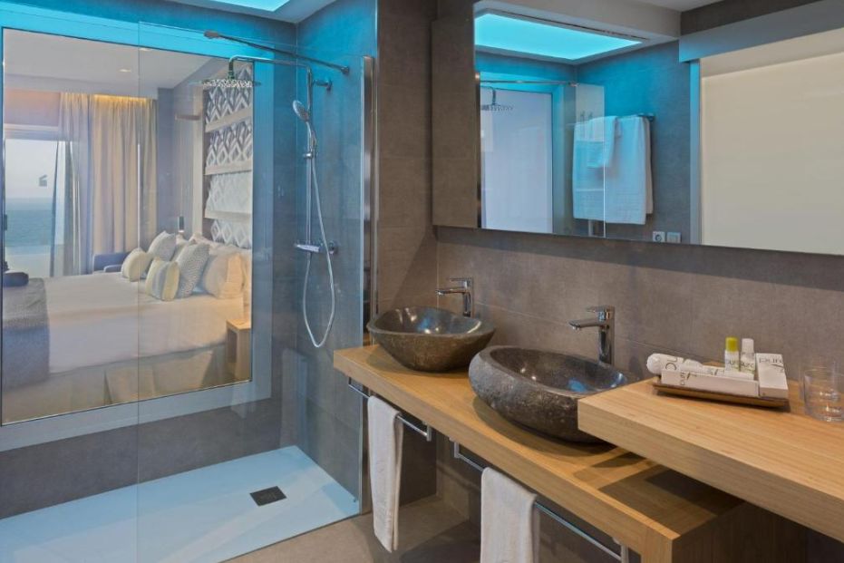 Atlantic Mirage Suites & Spa