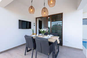 Woonvoorbeeld 2-kamerappartement Corvina met privezwembad