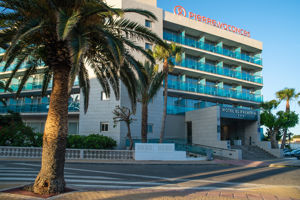Roquetas el Palmeral by P&V