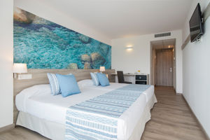 Roquetas el Palmeral by P&V
