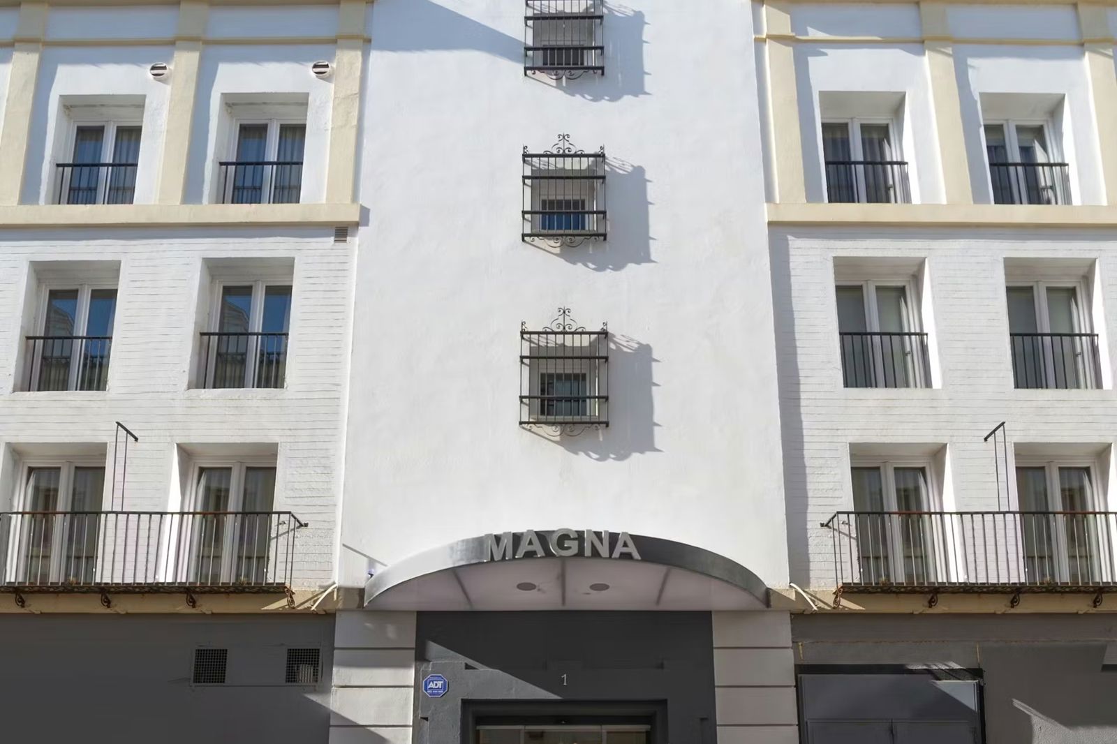Magna Sevilla Apartamentos