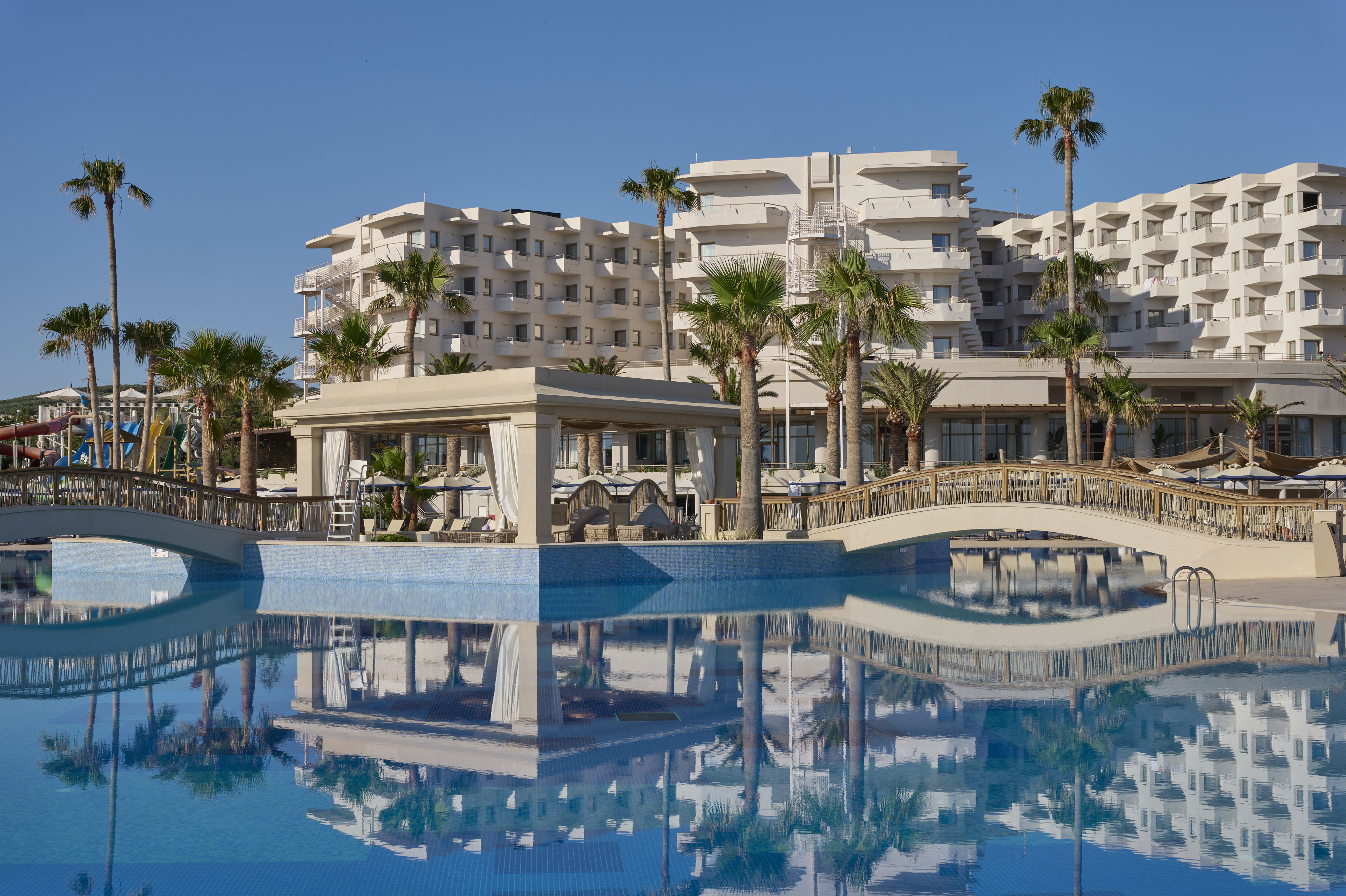 Atlantica Ocean Beach Resort