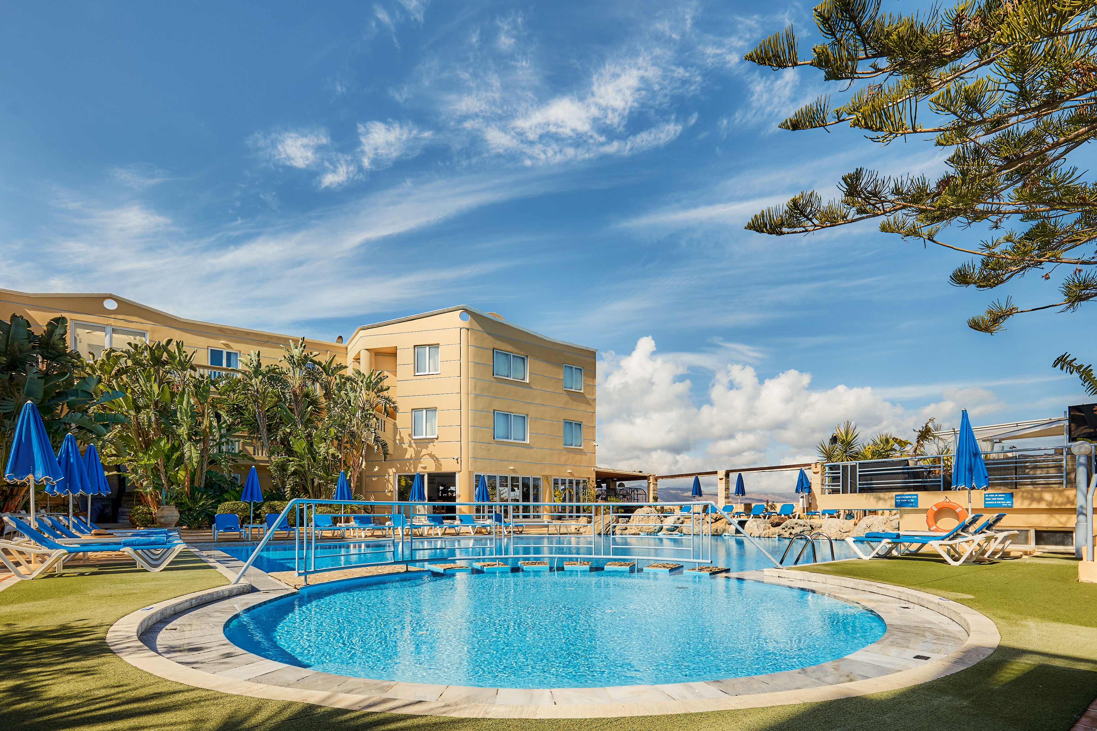 Fly & Go Futura Hotel
