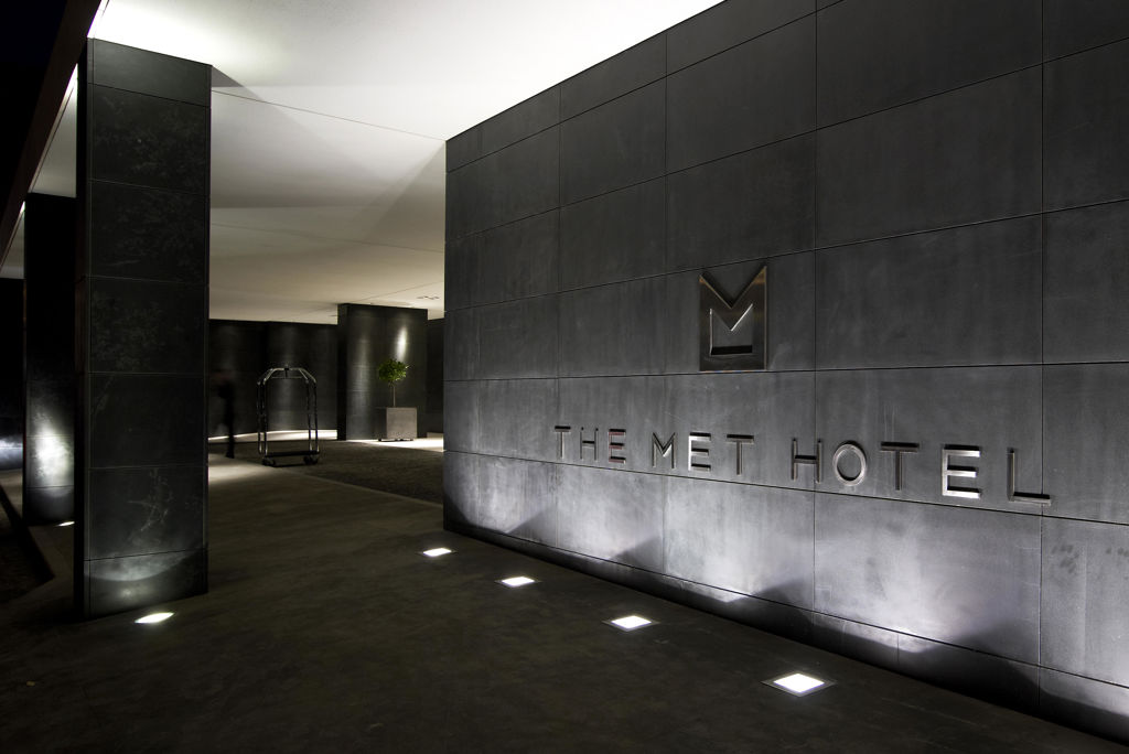 The Met Hotel
