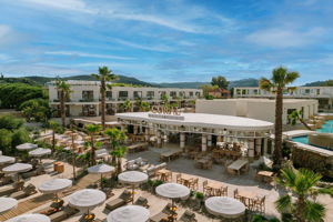 Perla Del Mar Resort
