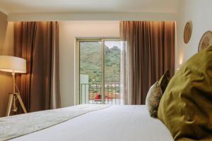 Euro Moniz Hotel