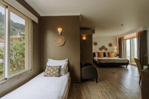 Euro Moniz Hotel
