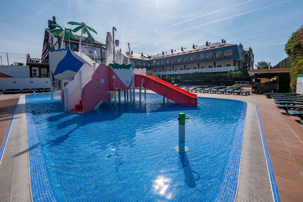 Fly & Go Santa Susanna Resort foto 3